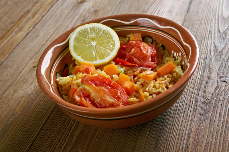 12. Liberia – Veggie suggestion: jollof rice 20. Finland – Veggie suggestion: kesäkeitto,, 18. Canada – Veggie suggestion: beluga lentil burger, 17. Australia – Veggie suggestion: roasted pumpkin, 16. Indonesia – Veggie suggestion: jackfruit tacos, 14. Sri Lanka – Veggie suggestion: idlis, 12. Liberia – Veggie suggestion: jollof rice, 11. India – Veggie suggestion: palak paneer, 10. Botswana – Veggie suggestion: chakalaka, 9. United Kingdom – Veggie suggestion: halloumi cheese, 8. Solomon Islands – Veggie suggestion: cassava, 6. Singapore – Veggie suggestion: Nyonya-style spring rolls, 4. São Tomé and Príncipe – Veggie suggestion: canjica, 2. Thailand – Veggie suggestion: stir-fried tofu
