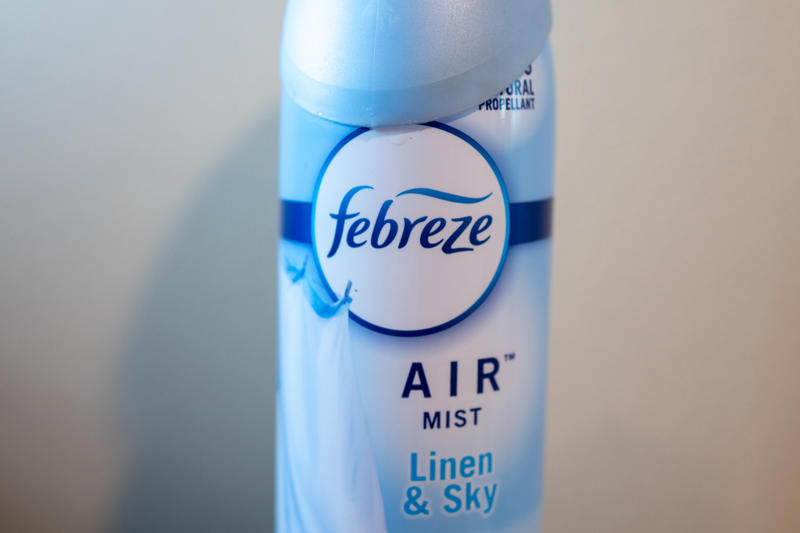 Use an air freshener Take out the trash regularly, Use baking soda on your carpet, Open the windows, Get an air purifier, Keep towels as dry as possible, Use drain cleaner, Use an air freshener, Light scented candles, Use essential oil, Line your trash cans, Keep the dishwasher clean, Use tomato juice, Reduce unpleasant smells from the fireplace, Make more use of fabric softener, Turn on your air filter