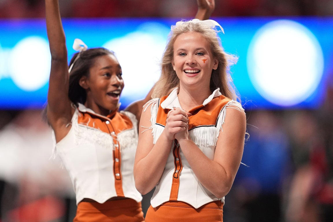 Fantastic cheerleader photos from the 2024 college football season