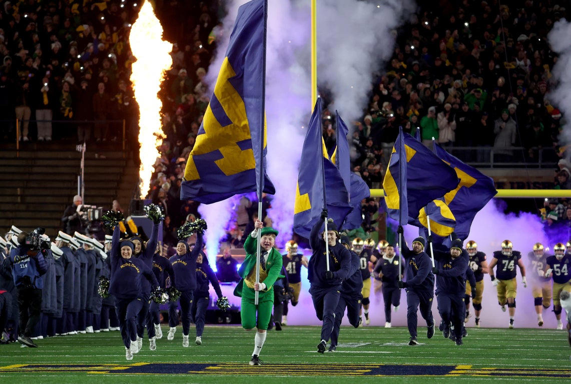 Fantastic cheerleader photos from the 2024 college football season