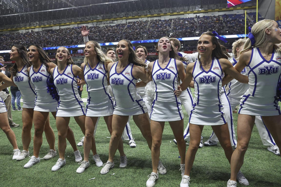 Fantastic cheerleader photos from the 2024 college football season