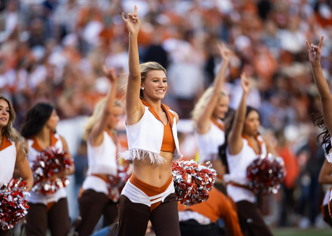 Fantastic cheerleader photos from the 2024 college football season