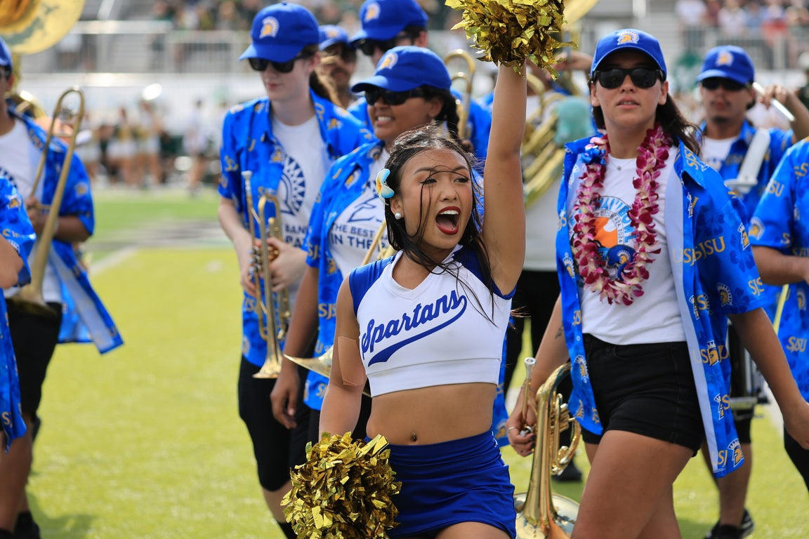 Fantastic cheerleader photos from the 2024 college football season