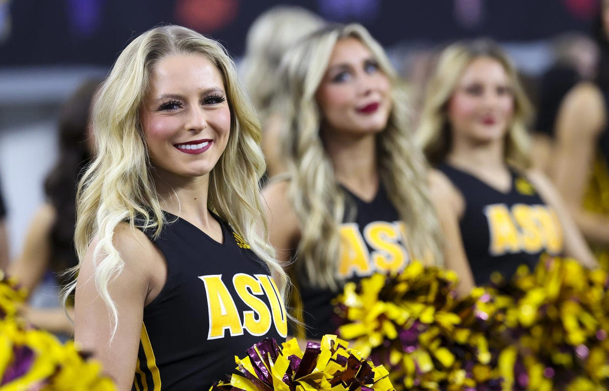 Fantastic cheerleader photos from the 2024 college football season