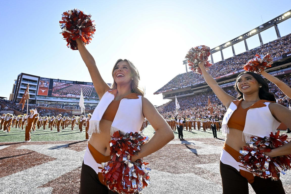 Fantastic cheerleader photos from the 2024 college football season