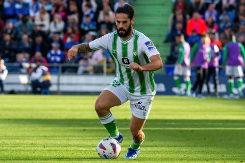 19. Isco – 5 finals 2005 – Lionel Messi, 2007 – Sergio Agüero, 2008 – Anderson, 2009 – Alexandre Pato, 2011 – Mario Götze, 2012 – Isco, 2015 – Anthony Martial, 2016 – Renato Sanches, 2019 – João Félix, 2020 – Erling Haaland, 2021 – Pedri, 2023 – Jude Bellingham, 2024 – Lamine Yamal