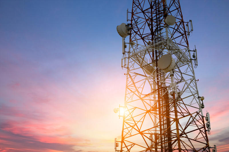 Competing signals from Earth A bold call, An impressive construction, Vision of connection, A team effort, 1. Numbers, 3. Nucleotides, 5. Humanity, 7. Telescope, A long distance, The dark side, Competing signals from Earth, Estimating first contact, Honoring the original, Collapse