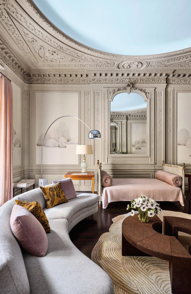 DON’T: FOLLOW TRENDS, DO: BUILD ON HISTORY, DON’T: BUILD ON MISTAKES , DO: CONSIDER YOUR TEAM, DO: HAVE A PLAN, DON’T: CURTAIL IMAGINATION, DON’T: MICROMANAGE, DO: THINK BEYOND THE DECOR, DON’T: GO OVERBOARD WITH THE LIGHTING, DO: KEEP THE PEACE, DON’T: FORGET THE NEIGHBORS