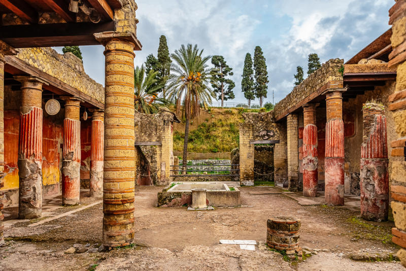 Herculaneum, Italy Thebes, Egypt, Ephesus, Turkey, Hampi, India, Pompeii, Italy, Chichen Itza, Mexico, Herculaneum, Italy, Ollantaytambo, Peru, Abu Simbel, Egypt, Jerash, Jordan, Aksum, Ethiopia, Varanasi, India, Mohenjo Daro, Pakistan, Petra, Jordan, Leptis Magna, Libya