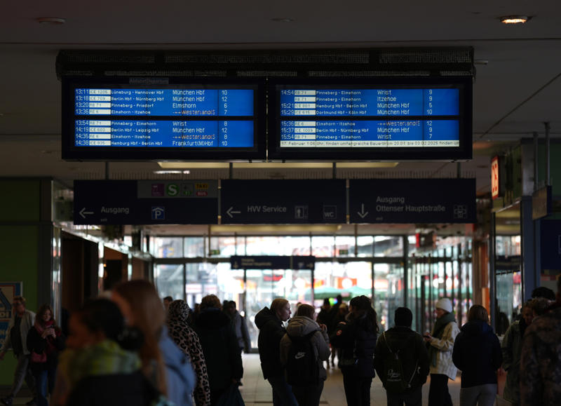 10. Hamburg-Altona, Germany 13. Oslo Sentralstasjon, Norway, 11. Leipzig Hauptbahnhof, Germany, 9. Gare Saint-Lazare, Paris, France, 7. Wien Hauptbahnhof, Vienna, Austria, 5. Gare de Lyon, Paris, France, 3. Utrecht Centraal, Netherlands, 1. Zürich Hauptbahnhof, Switzerland, 14. Munich Ostbahnhof, Germany, 12. Nürnberg Hauptbahnhof, Germany, 10. Hamburg-Altona, Germany, 8. Wien Meidling, Vienna, Austria, 6. Roma Tiburtina, Rome, Italy, 4. Châtelet–Les Halles, Paris, France, 2. Bremen Hauptbahnhof, Germany