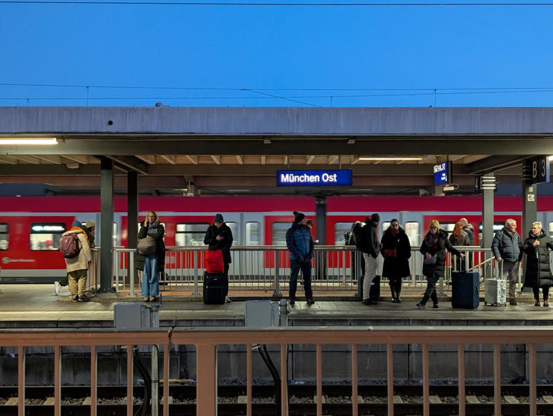 14. Munich Ostbahnhof, Germany 13. Oslo Sentralstasjon, Norway, 11. Leipzig Hauptbahnhof, Germany, 9. Gare Saint-Lazare, Paris, France, 7. Wien Hauptbahnhof, Vienna, Austria, 5. Gare de Lyon, Paris, France, 3. Utrecht Centraal, Netherlands, 1. Zürich Hauptbahnhof, Switzerland, 14. Munich Ostbahnhof, Germany, 12. Nürnberg Hauptbahnhof, Germany, 10. Hamburg-Altona, Germany, 8. Wien Meidling, Vienna, Austria, 6. Roma Tiburtina, Rome, Italy, 4. Châtelet–Les Halles, Paris, France, 2. Bremen Hauptbahnhof, Germany
