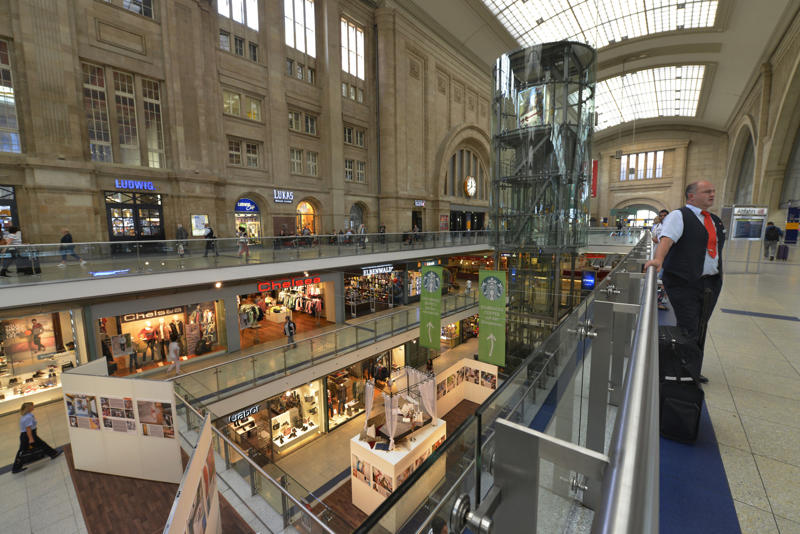 11. Leipzig Hauptbahnhof, Germany 13. Oslo Sentralstasjon, Norway, 11. Leipzig Hauptbahnhof, Germany, 9. Gare Saint-Lazare, Paris, France, 7. Wien Hauptbahnhof, Vienna, Austria, 5. Gare de Lyon, Paris, France, 3. Utrecht Centraal, Netherlands, 1. Zürich Hauptbahnhof, Switzerland, 14. Munich Ostbahnhof, Germany, 12. Nürnberg Hauptbahnhof, Germany, 10. Hamburg-Altona, Germany, 8. Wien Meidling, Vienna, Austria, 6. Roma Tiburtina, Rome, Italy, 4. Châtelet–Les Halles, Paris, France, 2. Bremen Hauptbahnhof, Germany
