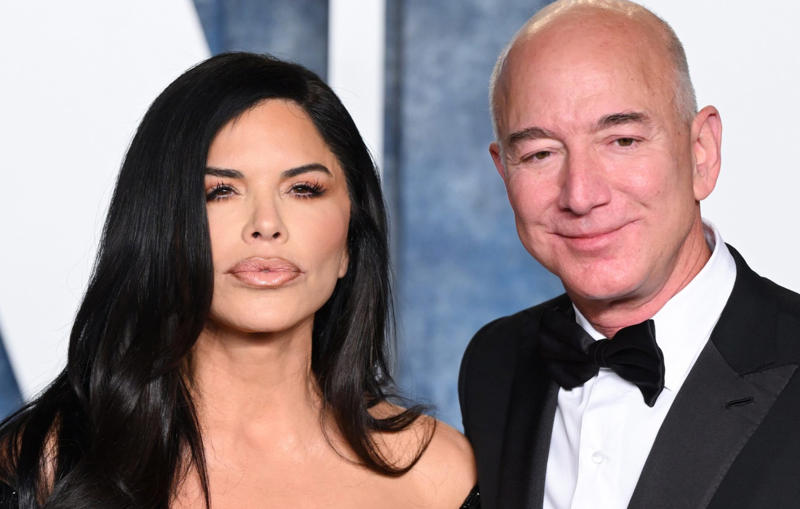 The event was intended to be historical and inspirational Bezos' wedding takes a turn, Venice vs. Bezos, Wedding plans, The most difficult life for the locals, Yachts are an environmental threat, No 'Space' for Bezos, His yacht will not enter Venice, He will stay in another country, An extravagant arrival on an island, A 'modest' arrival at her wedding, A safe island, It's not a giant wedding, The local government in favor of Bezos, Bezos's gift, No gifts for the ceremony, Several organizations have joined, Greenpeace also stated, Against the exploitation of the city, The alleged ceremony, Bezos will not be coming to church, Call attention to a broader problem