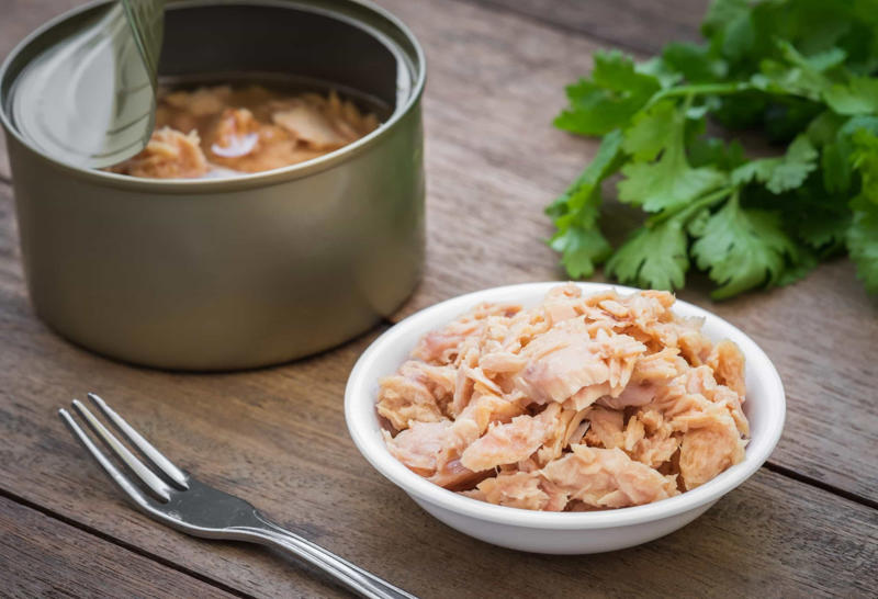Canned tuna Cruciferous vegetables, Whole wheat bread, Dairy products, Carbonated drinks, Polyols (sugar alcohols), Too much protein, Canned tuna, Horseradish