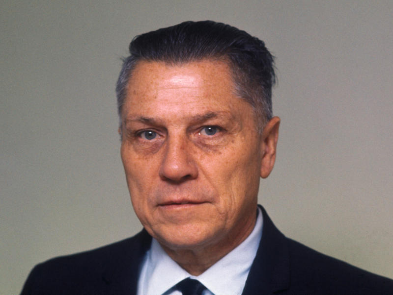 The birth of the Five Families, The Castellammarese War, The Five Families structure, Mafia hierarchy, Family top dogs, Taking care of business, Las Vegas ties, Joseph Valachi, The Mafia Commission Trial of 1986, Salvatore “Sammy the Bull” Gravano, Modern day Mafia, Mafia members today, The Mafia in popular culture, New York's Five Families, The demise of the empire