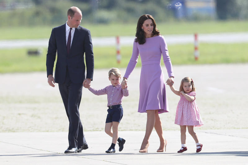 Family affair Colourful coats, Official outings, Smart casual, Ladies' coats, Hats on!, All-black essential, Neat hair, Military uniform, Boys dress code, Girls dress code, Family affair, Manicure