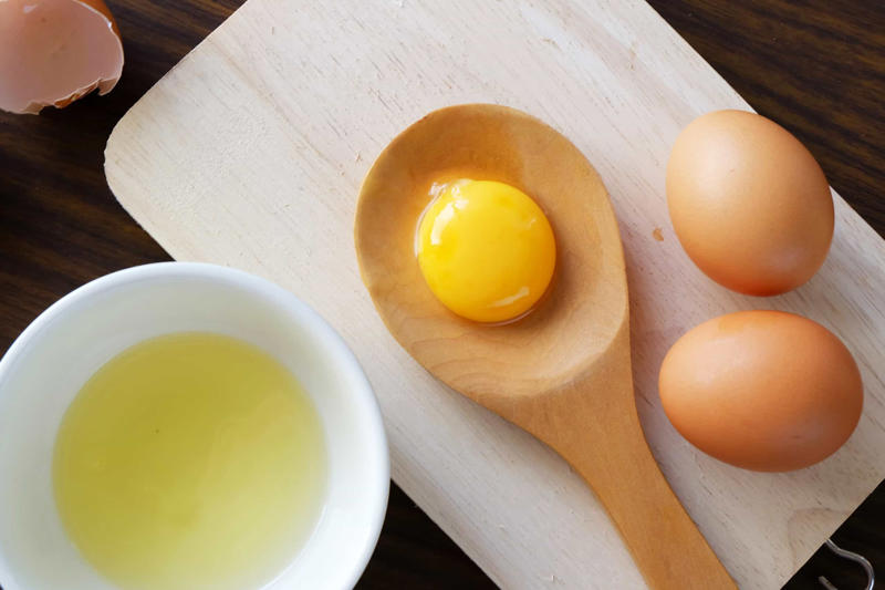 They’re accessible, Nutrient dense, Low in calories and carbs, High-quality protein, High cholesterol content, The cholesterol question, We produce enough cholesterol on our own, Cholesterol and heart disease, Eggs are low in saturated fat, Eggs contain antioxidants, The reason for inconclusive studies, They contain lutein, Not all eggs are created equal, The vegetarian question, The cruelty dilemma, Severely decreased hen health