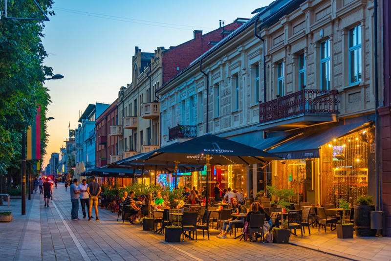 30. Hungary, 28. Canada, 26. Portugal, 24. Croatia, 22. Lithuania, 20. Iceland, 18. Slovakia, 16. Ireland, 14. Belgium, 12. The Netherlands, 10. Denmark, 8. Austria, 6. Sweden, 4. Finland, 2. Luxembourg