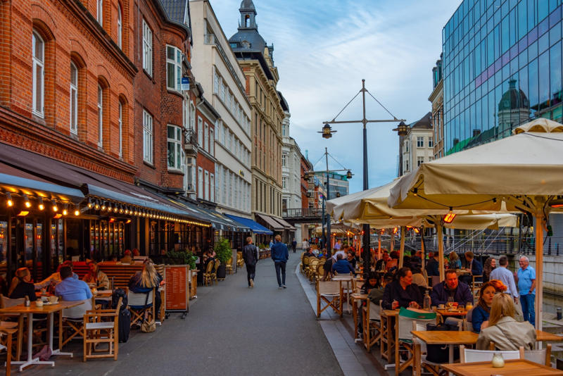 30. Hungary, 28. Canada, 26. Portugal, 24. Croatia, 22. Lithuania, 20. Iceland, 18. Slovakia, 16. Ireland, 14. Belgium, 12. The Netherlands, 10. Denmark, 8. Austria, 6. Sweden, 4. Finland, 2. Luxembourg
