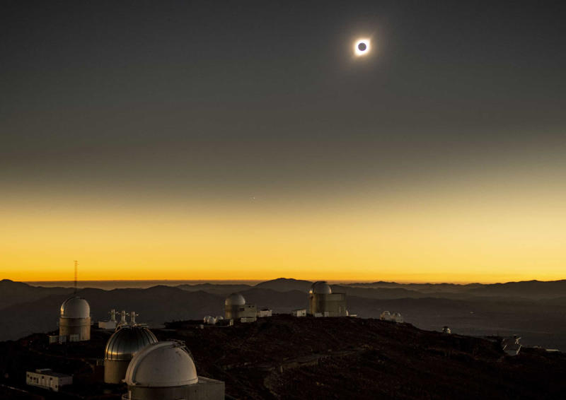 La Silla Observatory, Chile La Silla Observatory, Chile, Kitt Peak National Observatory, USA, Mauna Kea Observatories, USA, Australian Astronomical Observatory, Australia, Roque de los Muchachos Observatory, Spain, South African Astronomical Observatory, South Africa, Arecibo Observatory, Puerto Rico, Indian Astronomical Observatory, India, Royal Observatory, Scotland, Griffith Observatory, USA, Karl G. Jansky Very Large Array, USA, Atacama Large Millimeter Array, Chile, South Pole Telescope, Antarctica, Very Large Telescope, Chile, Sydney Observatory, Australia, Yerkes Observatory, USA