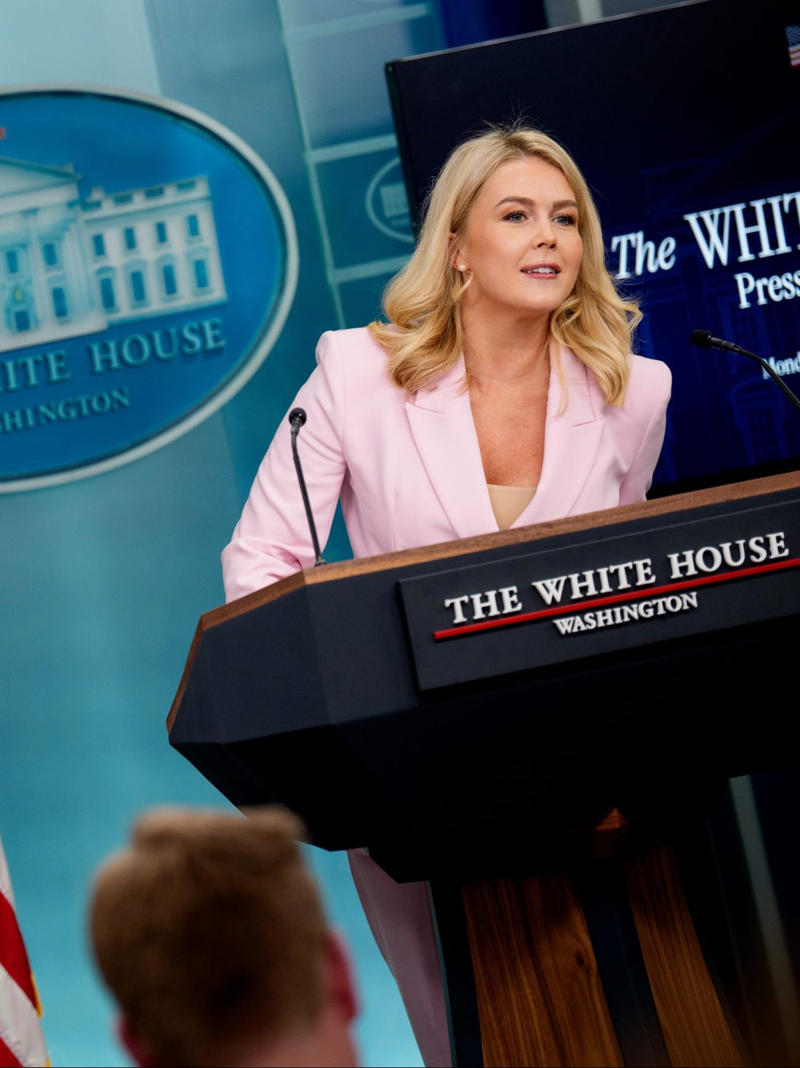 Condemning obstruction A lavish gift for Trump, No clear resolution, A new presidential plane, Accepting foreign gifts, Legal consultations, Defense exchange, Presidential library, Personal use, Justifying it, "Anybody can do that!", Delays in new planes, Adaptations, Business deals, Unconstitutional