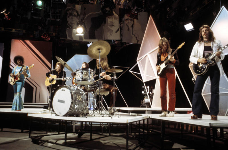 'Stuck in the Middle with You' 'Somebody That I Used to Know', 'Brown Eyed Girl', 'Music Sounds Better with You', 'Born to Be Alive', 'Lush Life', 'Long Cool Woman in a Black Dress', 'Stuck in the Middle with You', 'A Girl Like You', 'Carry On Wayward Son', 'Chandelier', 'Tubthumping', 'Eye of the Tiger', 'Stacy’s Mom'