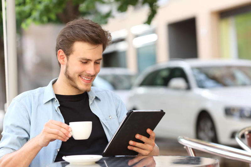 Tangible, Eye strain, Physical progress, Distractions, Artifacts, Skim reading, Books make great gifts, Physical books are a great way to switch off, Tech annoyances with e-books, Exclusive information, Used books