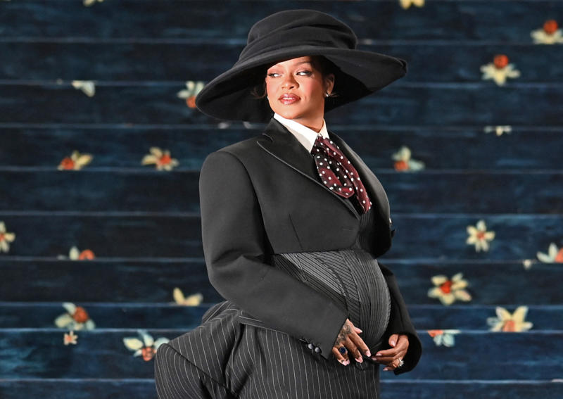 Rihanna Lewis Hamilton, Anna Kendrick, Chappell Roan, Michelle Yeoh, Cynthia Erivo, Viola Davis, Demi Moore, Dakota Fanning, Kelsea Ballerini, Angelina Jolie, Dwayne Johnson, Moeka Hoshi, Zoe Saldaña, Glenn Close, Selena Gomez, Jeff Goldblum, Alexandra Daddario, Eddie Redmayne, Kacey Musgraves, Timothée Chalamet, Emma Stone, Kerry Washington, Sabrina Carpenter, Nicole Kidman, Shaboozey, Margaret Qualley, Lupita Nyong’o, Janelle Monáe, Saoirse Ronan, Pamela Anderson
