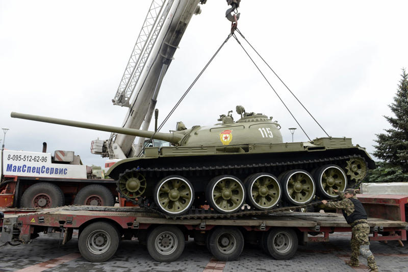 An odd prototype made from old parts Meet the Ukrainian BMP-55 IFV, Photos circulated online, Partially destroyed?, What we know about the situation, An odd prototype made from old parts, Converting older tanks, Little information is known about the BMP-55, Modernization efforts, The main gun was removed, Shifting the engine placement, Thick armor, Mine resistance, Better than other IFVs, A powerful weapon, Offensive capabilities, The idea behind the BMP-55, Captured by Russia or still in Ukrainian hands?