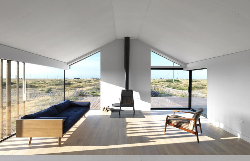 Pobble House, Kent, UK These stunning desert dwellings are no mirage, Folly Joshua Tree, California, USA, Monument House, California, USA, Suzanne Somers’ desert compound, California, USA, The Cedar House, California, USA, Pobble House, Kent, UK, Mia Riad, California, USA, Tucson Mountain Retreat, Arizona, USA, Dancing Light House, Arizona, USA, Arroyo House, Nevada, USA, Casa Caldera, Arizona, USA, Shapeshifter, Nevada, USA
