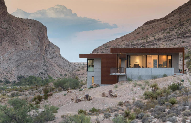 Arroyo House, Nevada, USA These stunning desert dwellings are no mirage, Folly Joshua Tree, California, USA, Monument House, California, USA, Suzanne Somers’ desert compound, California, USA, The Cedar House, California, USA, Pobble House, Kent, UK, Mia Riad, California, USA, Tucson Mountain Retreat, Arizona, USA, Dancing Light House, Arizona, USA, Arroyo House, Nevada, USA, Casa Caldera, Arizona, USA, Shapeshifter, Nevada, USA