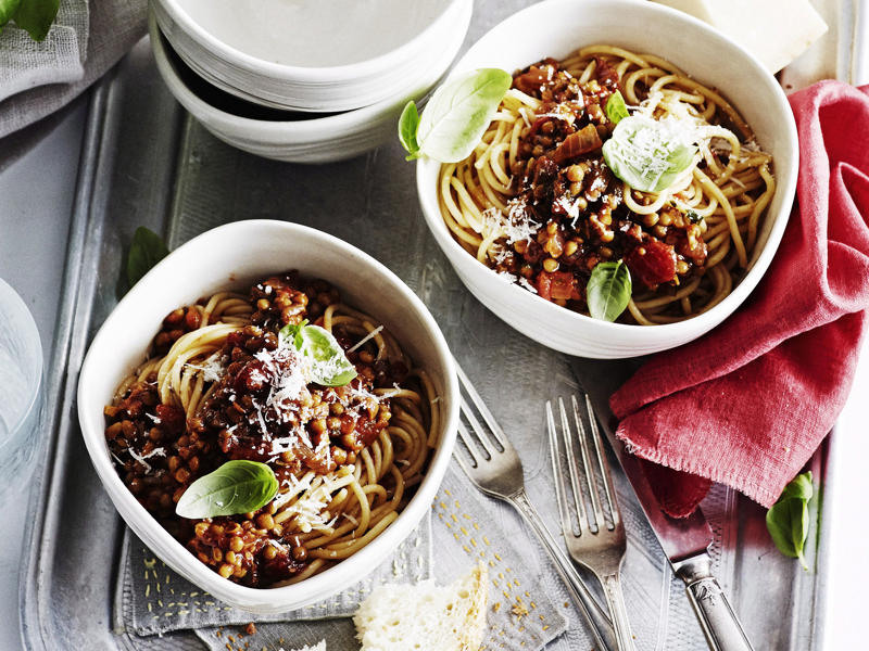          Lemon pasta with chilli &amp; crispy crumbs      ,          Jerk salmon with yoghurt potatoes      ,          Spinach pasta with hot smoked salmon      ,          Garlic and chilli prawn linguine      ,          Honey soy chicken      ,          Rigatoni with arrabbiata and chorizo sauce      ,          Vietnamese lemongrass chicken bowl      ,          Spaghetti carbonara      ,          Harissa halloumi burgers with lemon mint mayonnaise      ,          Pasta with spinach, mushrooms and almonds      ,          Pork and tofu rice noodles      ,          Lamb with heirloom tomato and almond salad      ,          Noodle salad with ginger-rubbed beef      ,          Lemon and dill chickpea salad      ,          Spicy lamb, spinach and fetta pizzas      ,          Rocket and tomato lamb burritos      ,          Fish with fennel, lemon and capers      ,          Grilled mozzarella and salami piadina      ,          Chilli and chicken tostada      ,          Moroccan fish tagine with almond couscous      ,          Pasta with mushrooms and lentils      