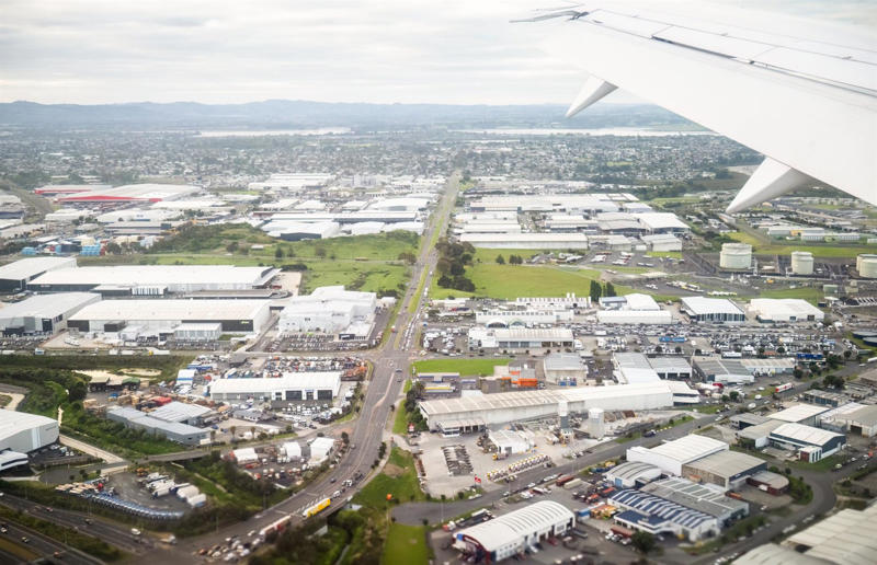 10. Auckland Airport, New Zealand 19. Marrakesh Menara Airport, Morocco, 18. Milan Bergamo Airport, Italy, 17. Leonardo da Vinci International Airport, Italy, 14. Humberto Delgado Airport, Portugal, 13. Sir Seewoosagur Ramgoolam International Airport, Mauritius, 12. Francisco Sá Carneiro Airport, Portugal, 11. Bari Karol Wojtyła Airport, Italy, 10. Auckland Airport, New Zealand, 9. Milan Malpensa Airport, Italy, 8. Málaga-Costa del Sol Airport, Spain, 7. Gran Canaria Airport, Gran Canaria, Spain, 6. Athens International Airport, Greece, 5. Fuerteventura Airport, Fuerteventura, Spain, 4. César Manrique-Lanzarote Airport, Lanzarote, Spain, 3. Cristiano Ronaldo International Airport, Madeira, Portugal, 2. Queenstown International Airport, New Zealand