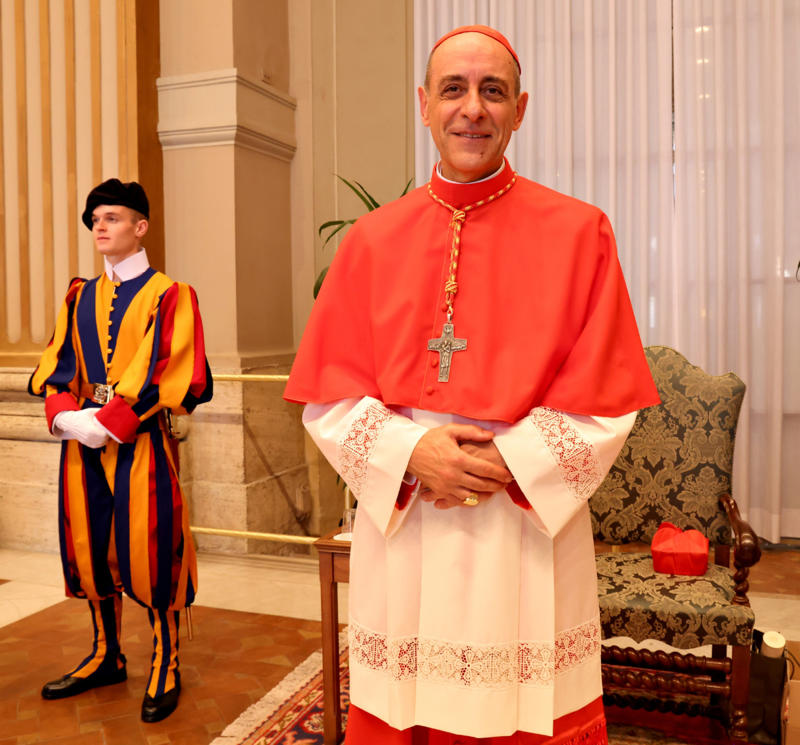 A place of spiritual enrichment, Cardinal Víctor Manuel Fernández, Apparitions of the Virgin Mary, Crnica hill, Bijakovici, "Queen of Peace", Catholicism and communism, Fleeing reprimands, Collapse of communism, Worth closer scrutiny, A skeptical Rome, Major center of Catholic pilgrimage, Finding a new life, Spiritual conversion, "The confessional of the world", Controversial