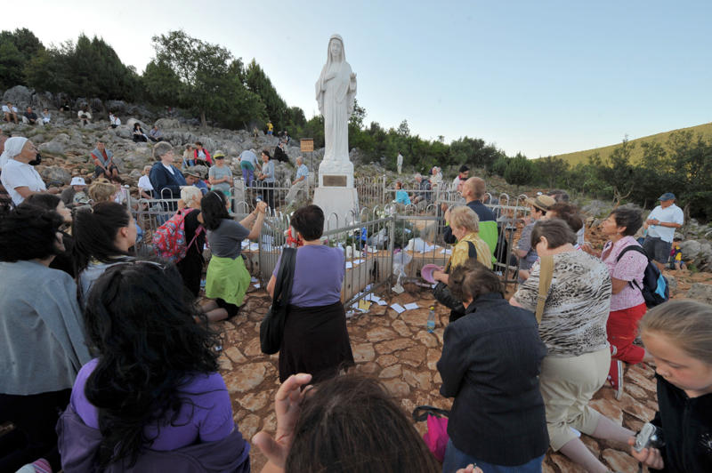 A place of spiritual enrichment, Cardinal Víctor Manuel Fernández, Apparitions of the Virgin Mary, Crnica hill, Bijakovici, "Queen of Peace", Catholicism and communism, Fleeing reprimands, Collapse of communism, Worth closer scrutiny, A skeptical Rome, Major center of Catholic pilgrimage, Finding a new life, Spiritual conversion, "The confessional of the world", Controversial