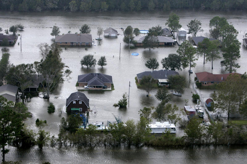 Hurricane Rita September 11 attacks, 1906 San Francisco earthquake, Portuguese colonial war, Hurricane Floyd, Eruption of Mount Vesuvius in 79 CE, The Great Famine (1845-1852), World War II evacuation of women and children in Germany, 1979 Mississauga train derailment, Operation Solomon, Grand Forks flooding, 2002 European floods, 2016 Fort McMurray wildfire, Hurricane Rita, 2021 Kabul airlift, Hurricane Gustav, Hurricane Irene, Typhoon Hagupit, Kincade Fire in 2019