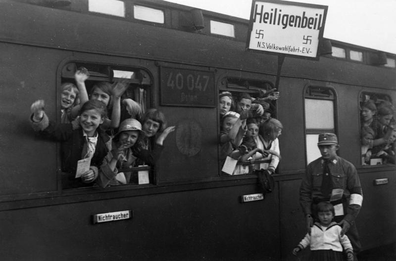 World War II evacuation of women and children in Germany September 11 attacks, 1906 San Francisco earthquake, Portuguese colonial war, Hurricane Floyd, Eruption of Mount Vesuvius in 79 CE, The Great Famine (1845-1852), World War II evacuation of women and children in Germany, 1979 Mississauga train derailment, Operation Solomon, Grand Forks flooding, 2002 European floods, 2016 Fort McMurray wildfire, Hurricane Rita, 2021 Kabul airlift, Hurricane Gustav, Hurricane Irene, Typhoon Hagupit, Kincade Fire in 2019