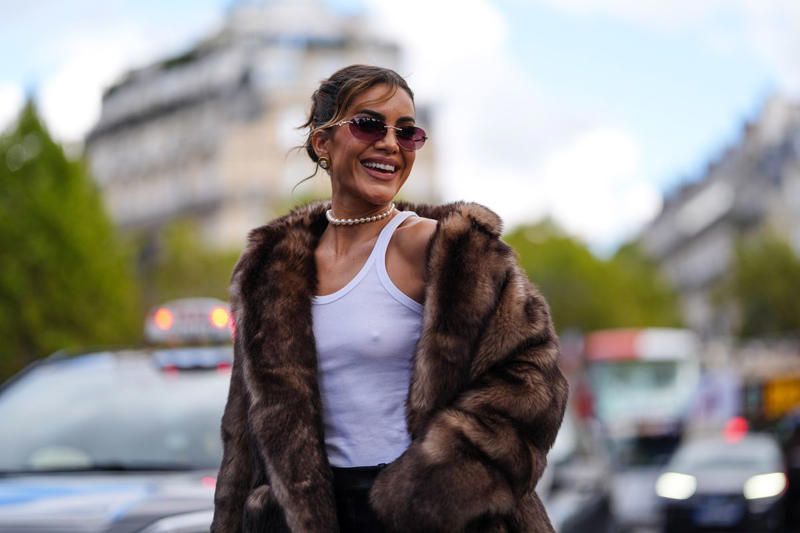 9) Fur Coats 2) Leather Gloves, 3) Silk Scarves, 4) T-Strap Heels, 6) Waist Cinching Belts, 7) Bolero Jacket, 9) Fur Coats, 10) Mary Jane Shoes