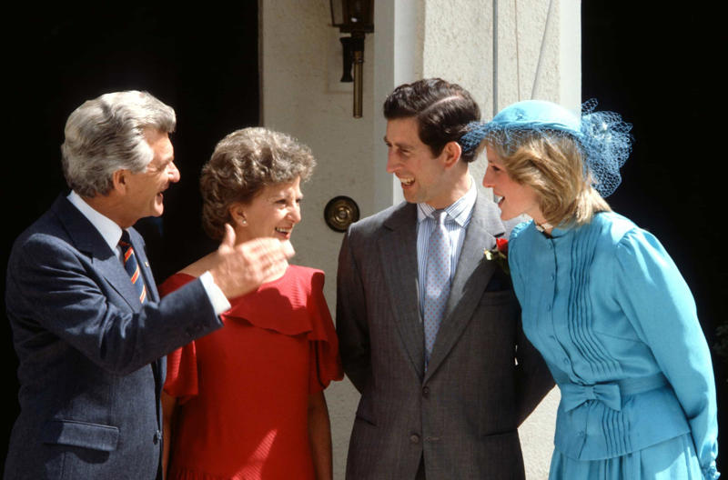 The Prince down under The royals and the Eisenhowers, Nixon shows Prince Charles the White House front yard, The PM and the Prince, Ivory Coast patrol, Getting down to business, The Prince in India, The Prince down under, A candid with the Kohls, The future monarch and the Mitterrand, The Mandela effect, It's a bird, it's a plane, it's a Bush!, Putin and the Prince, Charles the peacemaker, Part of the conversation, Old friends having fun, Talks in the Oval Office, Charles and the Chancellor, Charles and Trump