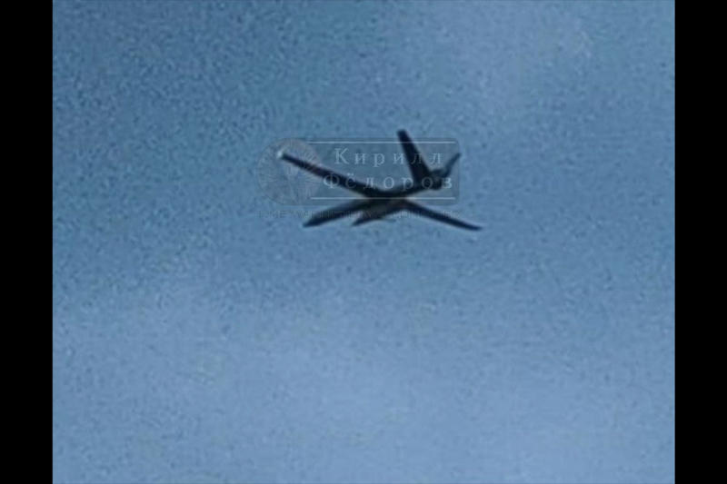 Meet the S8000 Banderol, Powered by foreign parts, Six foreign countries, Major components, Commercially available parts, Instruments of violence, Reliant on foreign parts, Developed by Kronstadt, Photos of the missile in flight, Similar to the American MQ-1 Predator