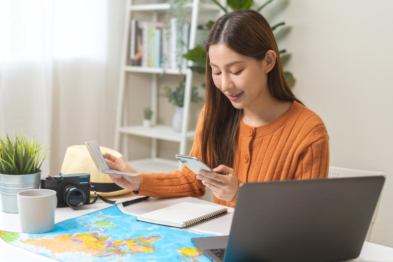 Check what's included, Shop around, Baggage fees, Check that your case is the right size, Personal item only, Take a pillow, Become a packing pro, Digitalize your luggage, Bring a fanny pack, Don’t be tricked into paying, Get there early and ask, Onboard extras, Bring a water bottle, Get downloading, Deals and discounts