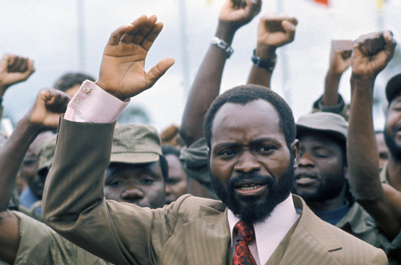 Samora Machel (1933 –1986) John F. Kennedy (1917–1963), Yitzhak Rabin (1922–1995), Indira Gandhi (1917–1984), William McKinley (1843–1901), Nicolae Ceaușescu (1918–1989), Franz Ferdinand (1863–1914), Olof Palme (1927–1986), Hendrik Verwoerd (1901–1966), Hara Takashi (1856–1921), Spencer Perceval (1762–1812), Sadi Carnot (1837–1894), António Granjo (1881–1921), Theodoros Diligiannis (1826–1905), Michael Collins (1890–1922), Samora Machel (1933 –1986)