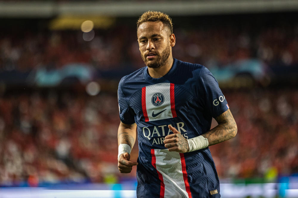 25. Neymar – Santos to Barcelona (£73.3m, 2013), 24. Romelu Lukaku – Everton to Manchester United (£74.8m, 2017), =21. Neymar – PSG to Al-Hilal (£76.5m, 2023), =21. Gonzalo Higuain – Napoli to Juventus (£76.5m, 2016), =19. Cristiano Ronaldo – Manchester United to Real Madrid (£79.9m, 2009), 18. Antony – Ajax to Manchester United (£80.8m, 2022), =15. Cristiano Ronaldo – Real Madrid to Juventus (£85m, 2018), =15. Harry Kane – Tottenham to Bayern Munich (£85m, 2023), 14. Gareth Bale – Tottenham to Real Madrid (£85.7m, 2013), 13. Jude Bellingham – Dortmund to Real Madrid (£87.6m, 2023), =11. Paul Pogba – Juventus to Manchester United (£89.3m, 2016), 10. Romelu Lukaku – Inter to Chelsea (£97.8m, 2021), =7. Jack Grealish – Aston Villa to Manchester City (£99.5m, 2021), =7. Declan Rice – West Ham to Arsenal (£99.5m, 2023), =5. Antoine Griezmann – Atletico Madrid to Barcelona (£102m, 2019), =5. Philippe Coutinho – Liverpool to Barcelona (£102m, 2018), 4. Enzo Fernandez – Benfica to Chelsea (£102.9m, 2023), 3. Joao Felix – Benfica to Atletico Madrid (£107.1m, 2019), 2. Kylian Mbappe – Monaco to PSG (£123.3m, 2017), 1. Neymar – Barcelona to PSG (£188.7m, 2017), The 25 Most Expensive Football Transfers of All Time – Ranked