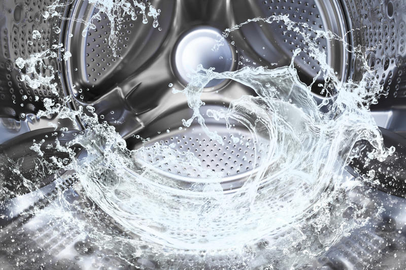 Wash your washing machine A cleaning bucket, Bicarbonate soda, Make your own cleaning spray, Do not clean windows on a sunny day, Use dryer sheets in more ways than one, A second basket for laundry, Newspapers in garbage bags, Put charcoal in your car, Ketchup cleans copper pans, Use microfibre cloths, Organize your closet, Tidy your pantry, Clean the ceiling fan, Clean a scorched iron, Wipe your shower glass clean, Wash your washing machine