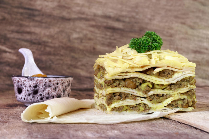 Bobotie, South Africa Fish and chips, England, Tequeños, Venezuela, Spanish tortilla, Spain, Gyros, Greece, Spring rolls, China, Falafel, Egypt, Cordon bleu, Switzerland, Chivito, Uruguay, Samosa, India, Boxty, Ireland, Pirozhki, Russia, Bobotie, South Africa, Tostones, Dominican Republic, Choripán, Argentina, Grilled sardines, Portugal, Rice and beans, Brazil