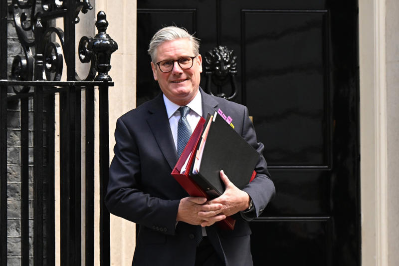 Sign up to Metro's politics newsletter, Alright Gov? , Vladimir Putin, Volodymyr Zelensky, Donald Trump, Keir Starmer, Friedrich Merz, Pedro Sánchez, Giorgia Meloni, Emmanuel Macron, Xi Jinping, Mark Carney