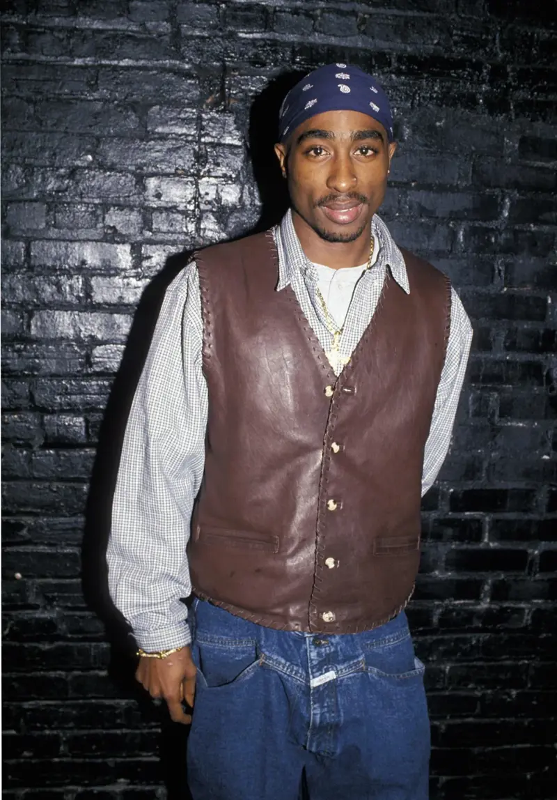 11. Tupac Shakur, Circa 1992 1. Watermelon Bubblicious Was Fire, and You Can’t Tell Me Otherwise, 2. Mom Was Serving ’90s Realness In That Windbreaker, 3. Dolly Parton Entertaining the Troops in 1991, 4. Times Were Rough Before Spotify; Finding the Perfect CD Could Take All Day, 5. Nothing Says the ’90s Like TLC and Kriss Kross, 6. We Still Remember the Smell of Those Plastic Bubbles, 7. Video Game Graphics Hadn’t Quite Caught Up Yet, 8. Mind You, These ‘Snacks’ Only Looked Like McDonald’s Fries. A Cruel Joke, Indeed, 9. ‘Middle School Dance, 1991’, 10. Every ’90s Kid Had a Tamagotchi — and Was Left Traumatized When It Died, 11. Back When Pizza Hut Had Some Character, 12. Tupac Shakur, Circa 1992, 13. A Very ’90s School Library, 14. Behind the Scenes of ‘Dazed and Confused,’ 1992, 15. Light-Up Kicks Were Rad, and I Don’t Care What Anyone Else Says, 16. Porcupine Hair (Aka, Frosted Tips) Was Certainly in Style, 17. You Just Knew It Was Gonna Be Lit When This Bad Boy Got Wheeled Out, 18. Nostalgia Overload!, 19. ‘High School in the Mid-90s’, 20. ‘Late ’90s Rave Scene’, 21. ’90s Skate Crew 4 Lyfe, 22. In Case You Couldn’t Tell, Aerobics Were BIG in the ’90s, 23. Two Words: Pogo. Sticks.