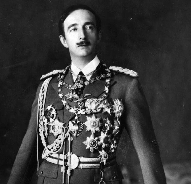King Zog I Yasser Arafat, Josip Broz Tito, Tsar Alexander II, Abraham Lincoln, Queen Victoria, Pope John Paul II, Adolf Hitler, Charles de Gaulle, King Zog I, Fidel Castro
