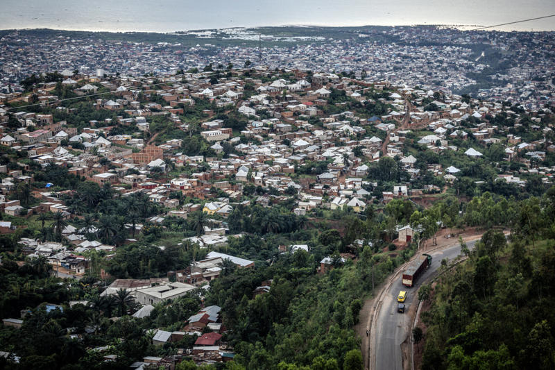 10. Burundi 10. Burundi, 9. Guatemala, 8. Cote d'Ivoire, 6. Thailand, 4. Philippines, 3. Uganda, 2. Haiti, Other countries whose prisons are overcrowded, South Africa, England and Wales, Other countries whose prisons are not overcrowded, Netherlands