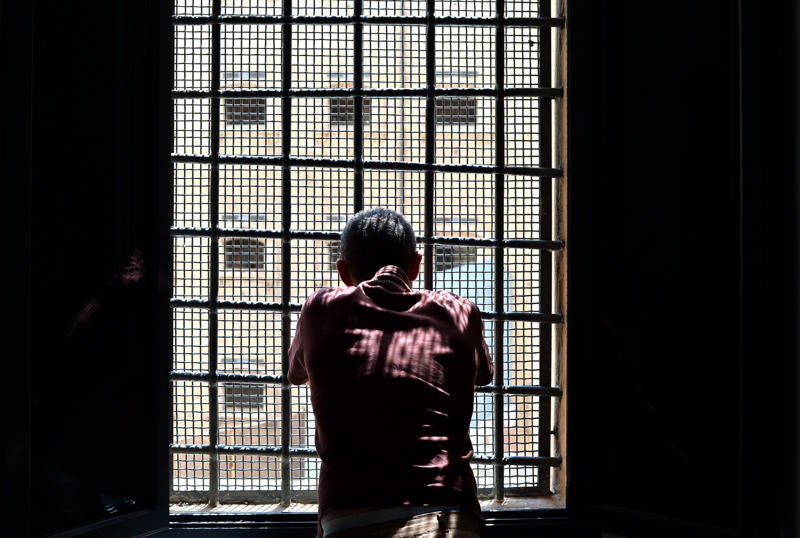 Italy 10. Burundi, 9. Guatemala, 8. Cote d'Ivoire, 6. Thailand, 4. Philippines, 3. Uganda, 2. Haiti, Other countries whose prisons are overcrowded, South Africa, England and Wales, Other countries whose prisons are not overcrowded, Netherlands